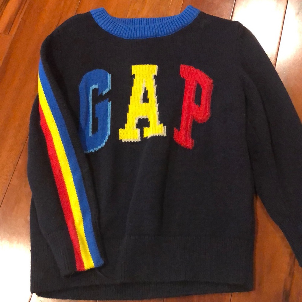 Gap logo sweater